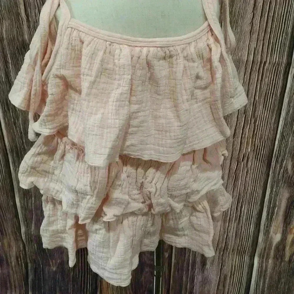 Emma Jean Ruffle Top - Picture 4 of 4